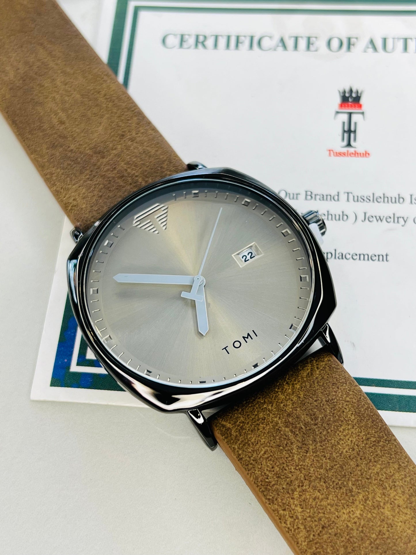 Tomi Brown Black Sleek Dial Watch