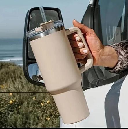 1200 ml Tumbler with Handle Straw